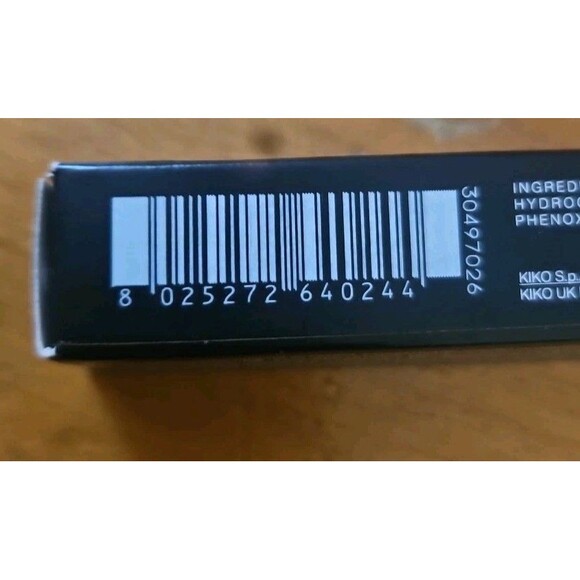 Kiko Ultimate Pen Eyeliner - 01 Black Lasting Hold Soft Flexible Tip Eye Contour - Picture 5 of 8